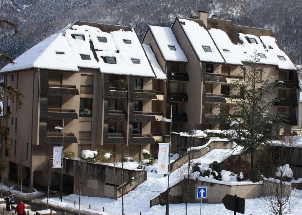 Residence Terrasses D'Etigny Bagneres-de-Luchon Exterior photo